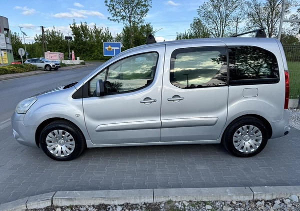 Citroen Berlingo cena 23800 przebieg: 250000, rok produkcji 2010 z Pobiedziska małe 191
